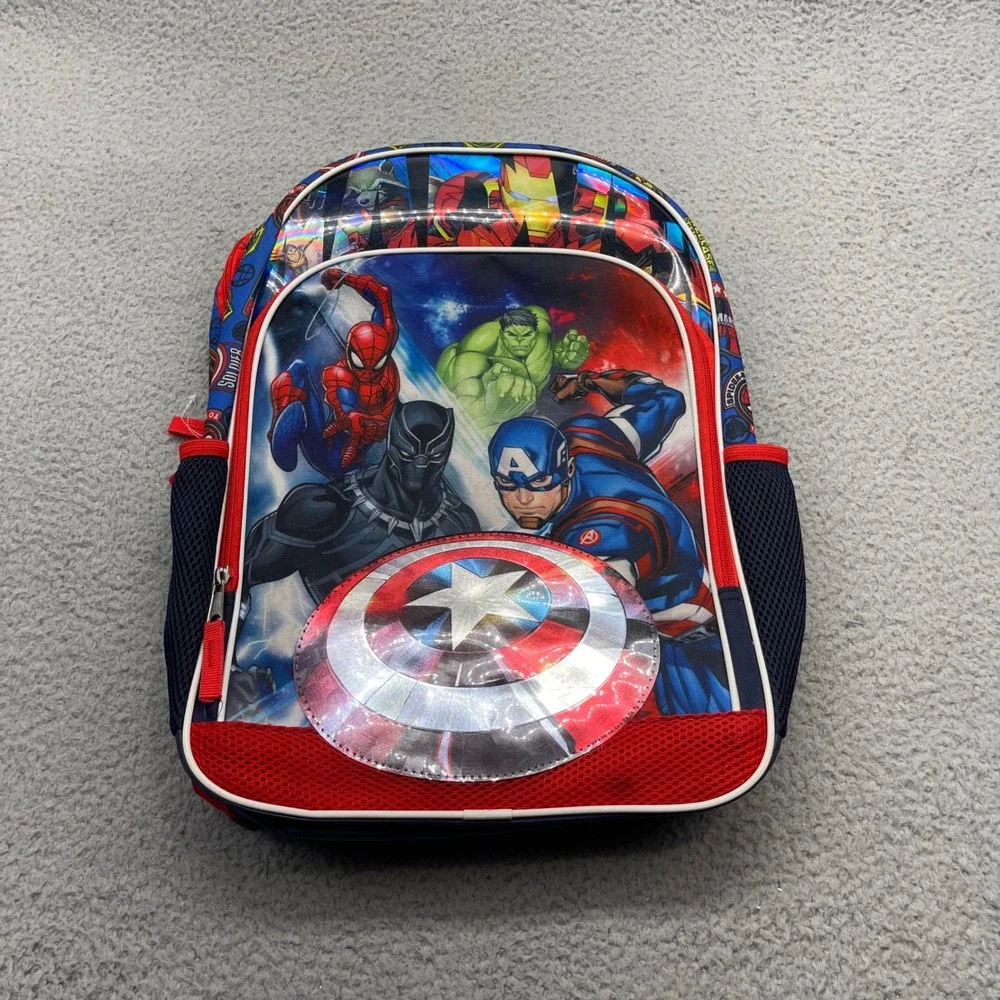 Marvel Avengers 8-40716-29943-1 Kid Backpack Fast Forward Captain America Shield